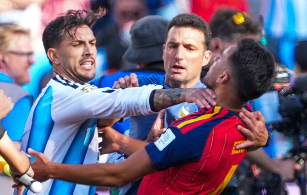 Procedimiento disciplinario abierto contra Argentina y Paredes por la FIFA Procedimiento disciplinario abierto contra Argentina y Paredes por la FIFA